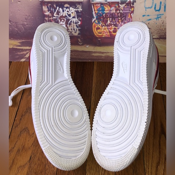 Nike Air Force 1 Low 'White Team Red' - Picture 4 of 5